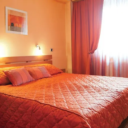 Leonardo 3* Skopje