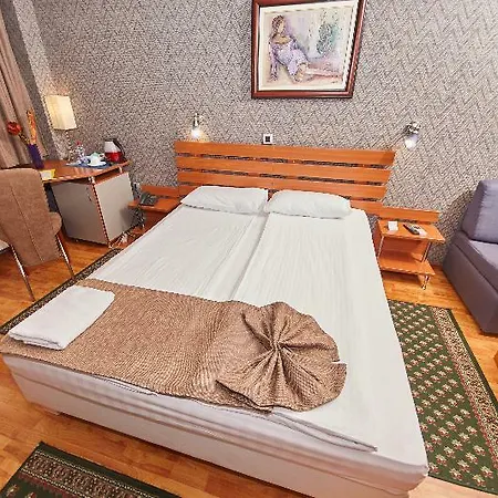 Hotel Leonardo