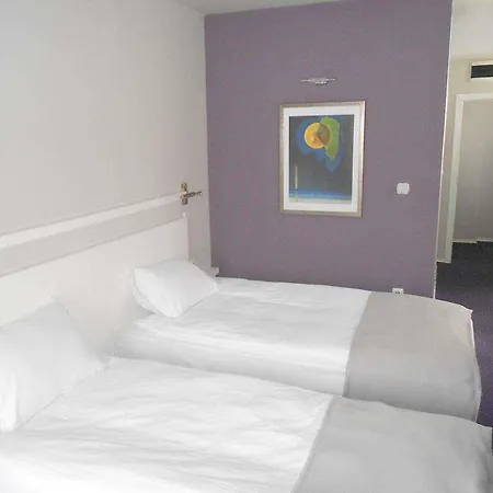 Leonardo Hotel 3*